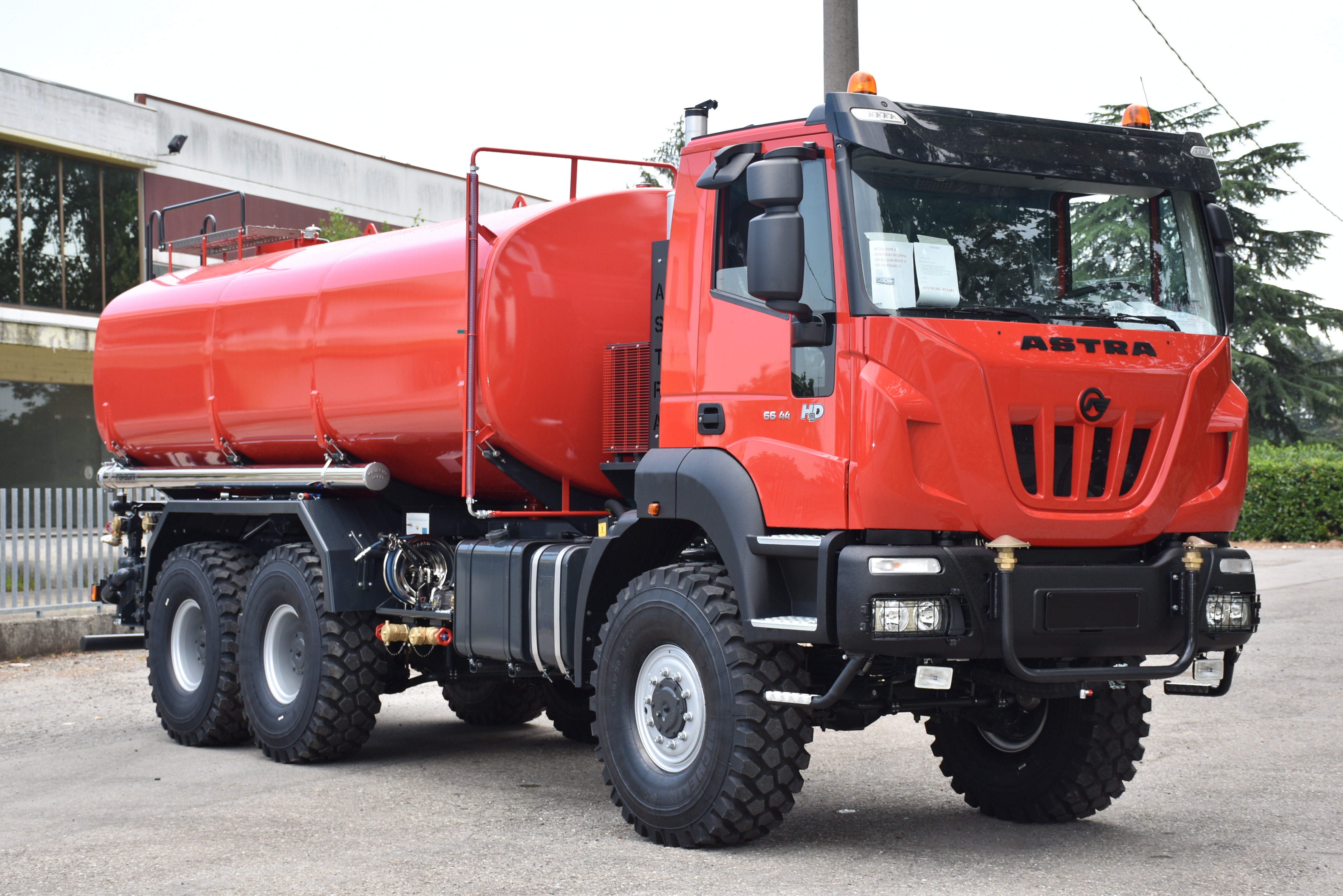 Ravasini SpA Water tankers – Fuel Trucks - Water Bowser Tanks